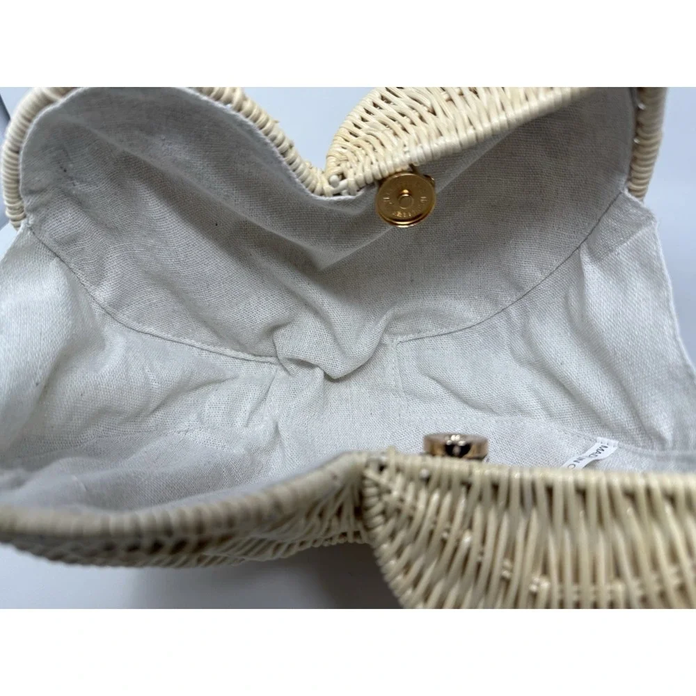 Tommy Bahama Wicker Rattan Conch Shell Clutch Handbag Crossbody Summer Beach NWT